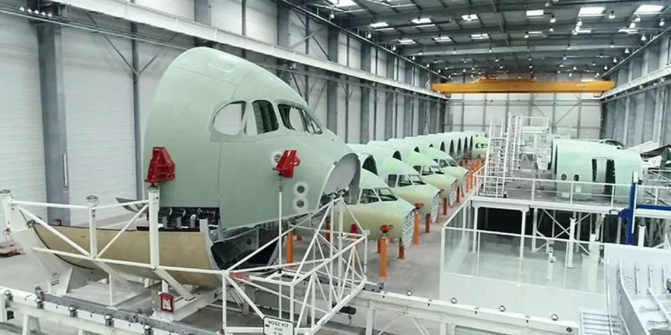 Visuel Industrie aéronautique et logistique